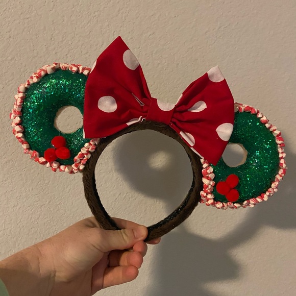 Disney Accessories - Christmas donut Mickey ears